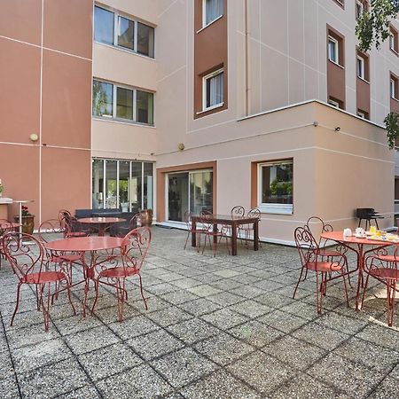 Hotel Cinepole - Proche Paris Жуанвиль Экстерьер фото